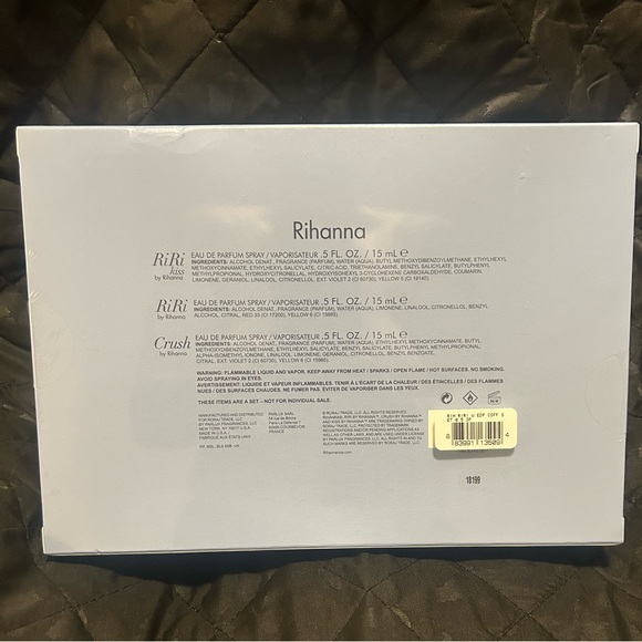 Rihanna 3pc giftset - Picture 2 of 5